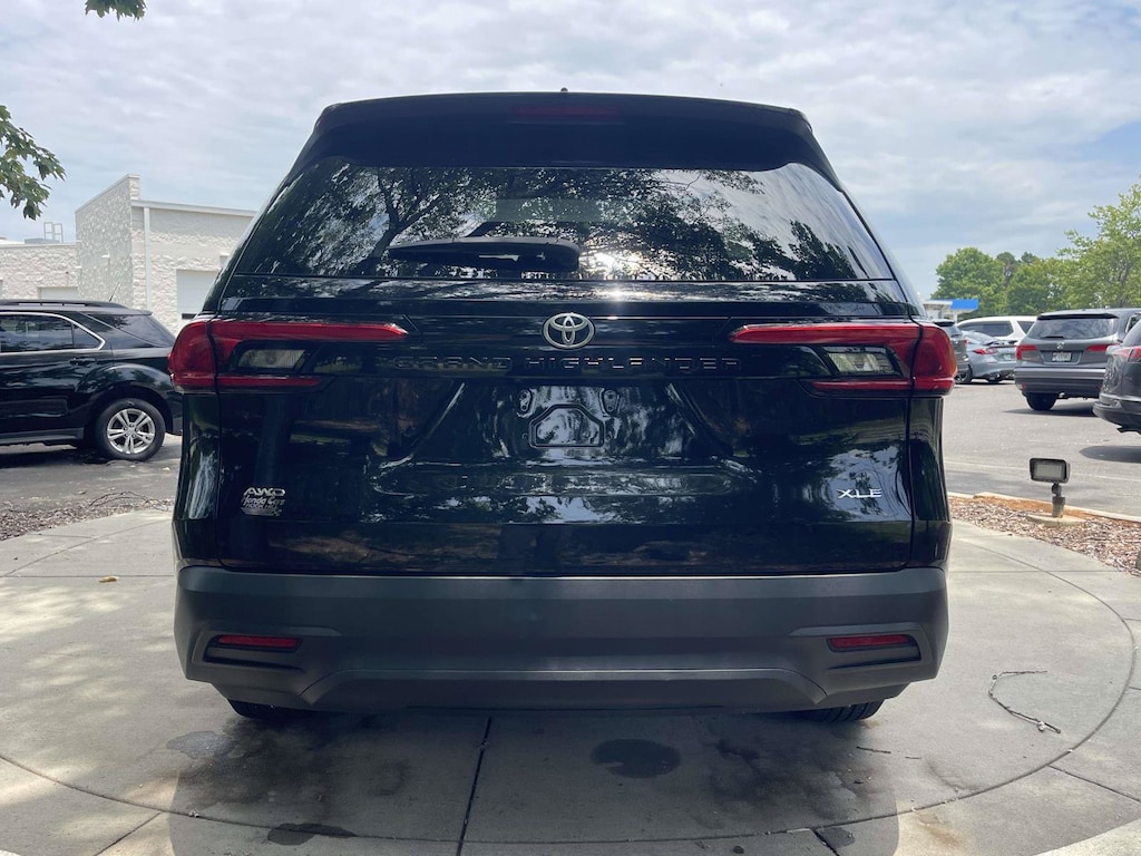 Used 2024 Toyota Grand Highlander XLE SUV