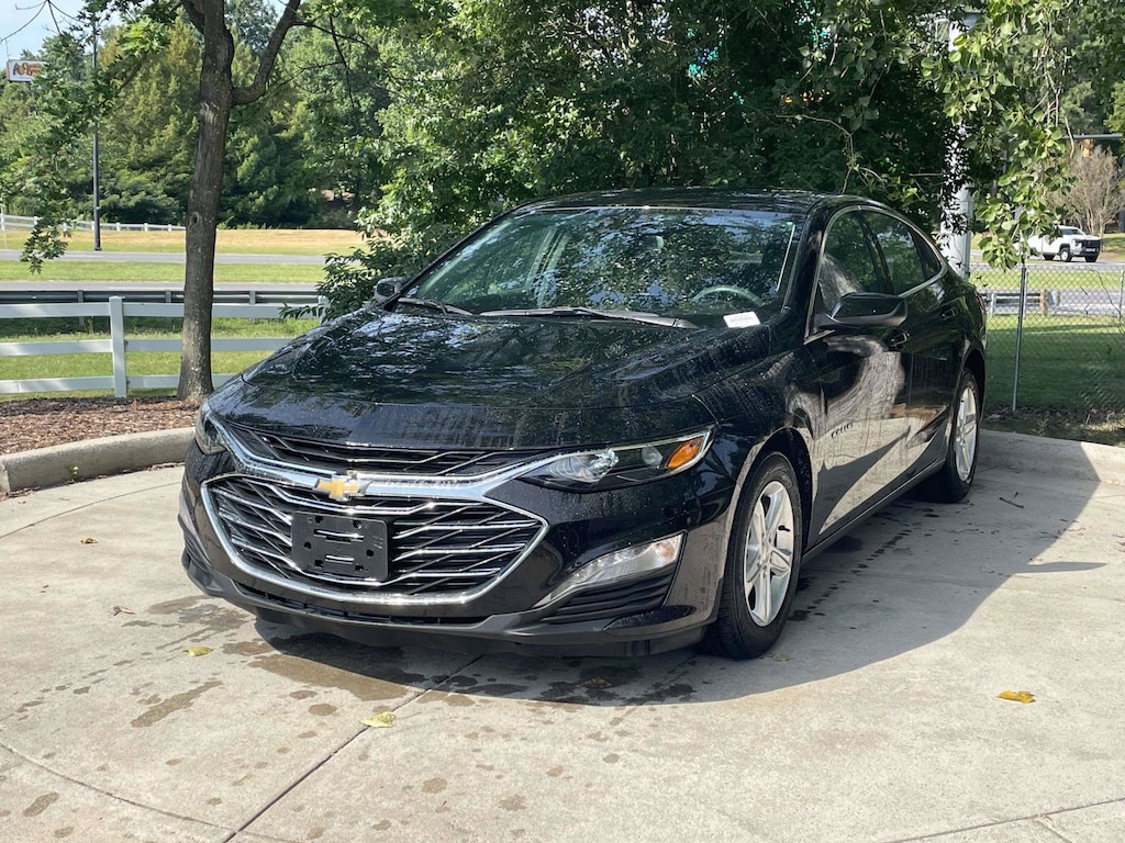 Used 2024 Chevrolet Malibu LT Sedan