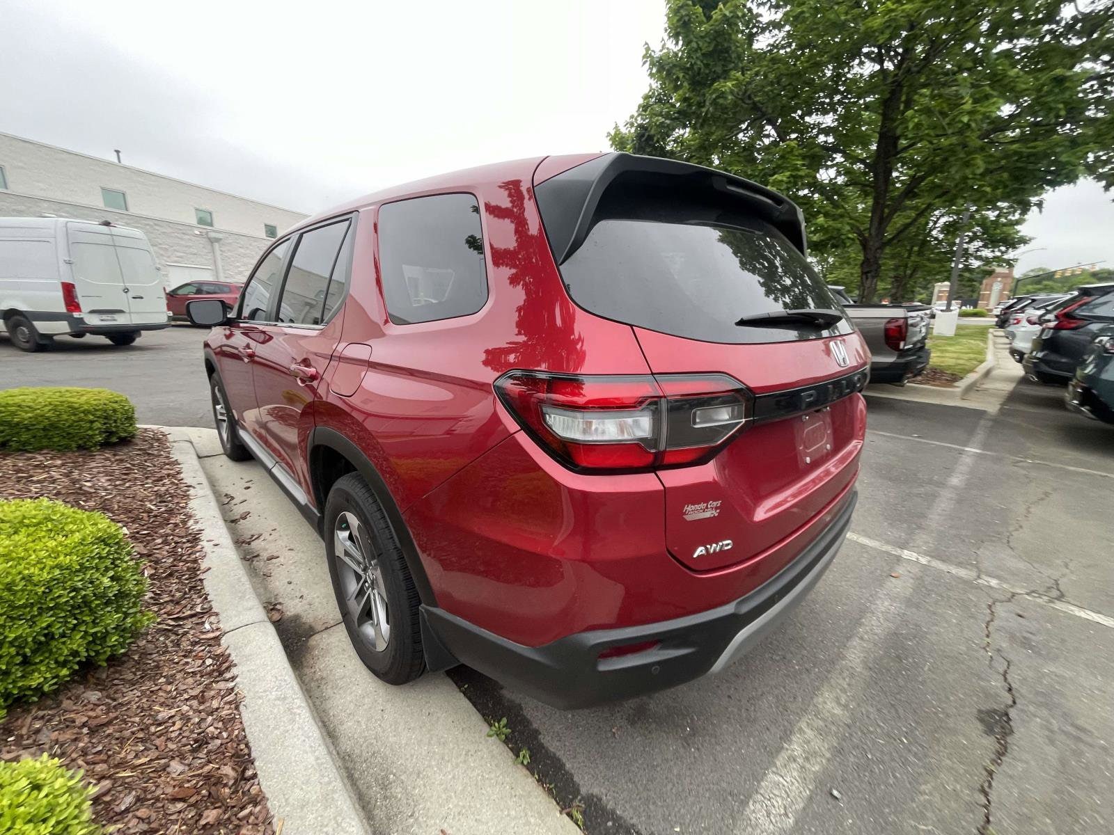 2023 Honda Pilot EX-L 7 Passenger photo 6