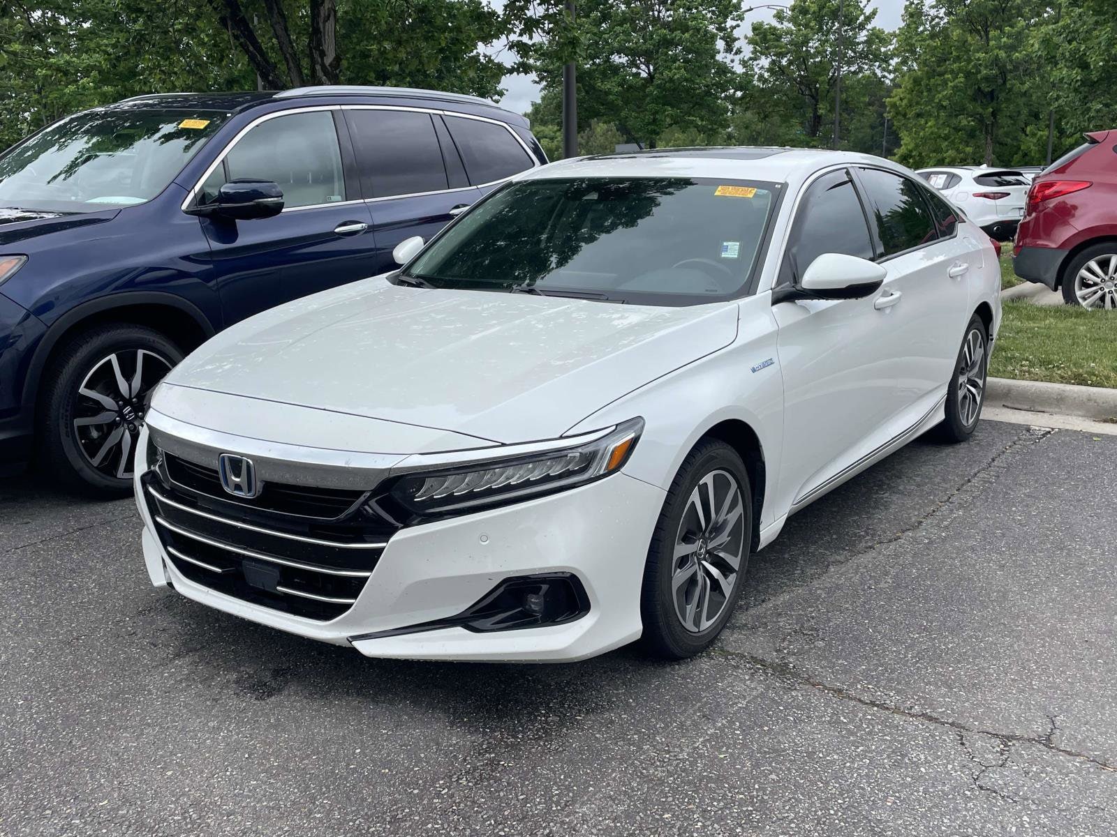 2021 Honda Accord Hybrid EX-L photo 3