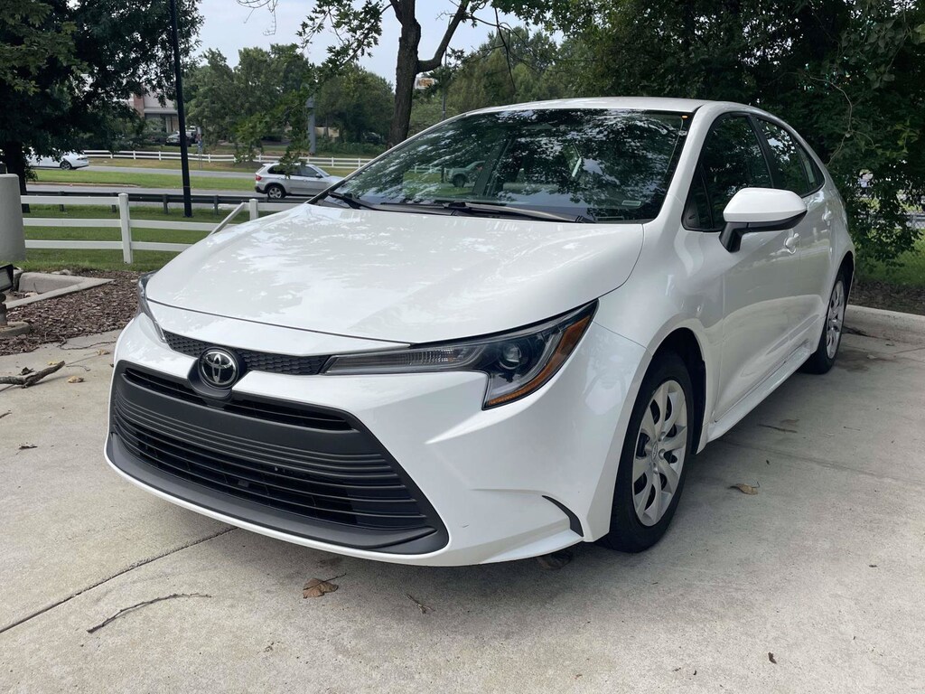 Used 2024 Toyota Corolla LE Sedan