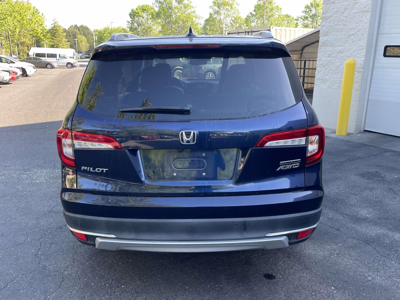 2022 Honda Pilot Touring 7-Passenger photo 6