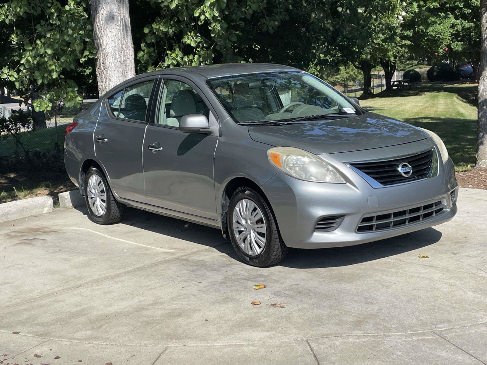 Nissan Versa SV