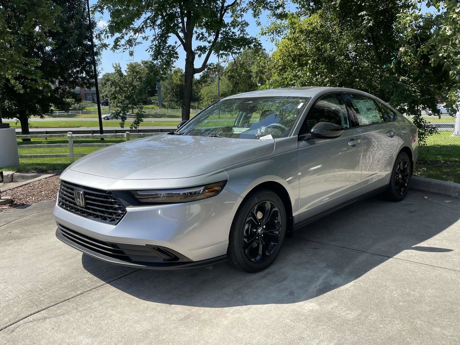 2025 Honda Accord SE photo 3