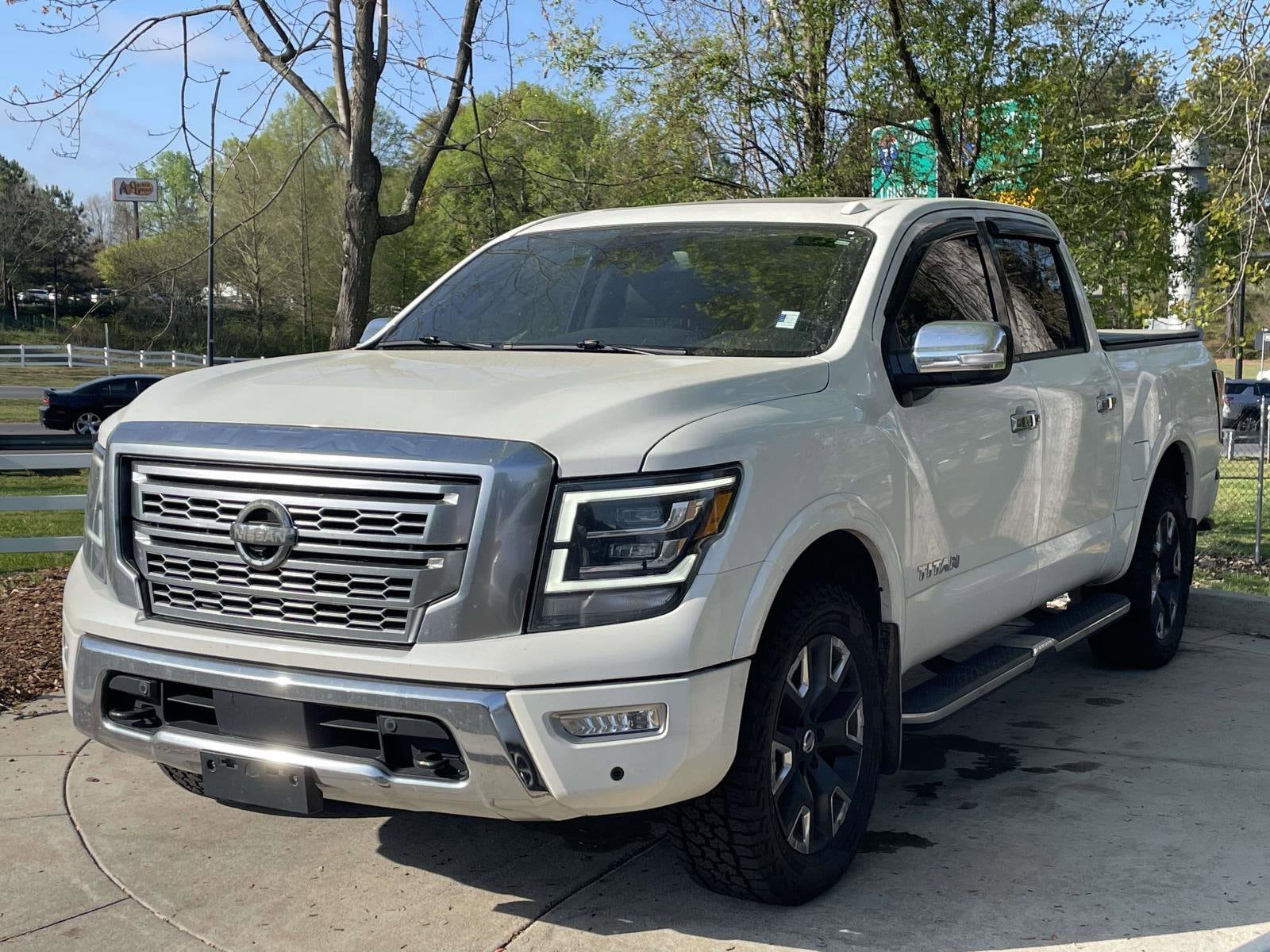 2021 Nissan Titan Platinum Reserve photo 4