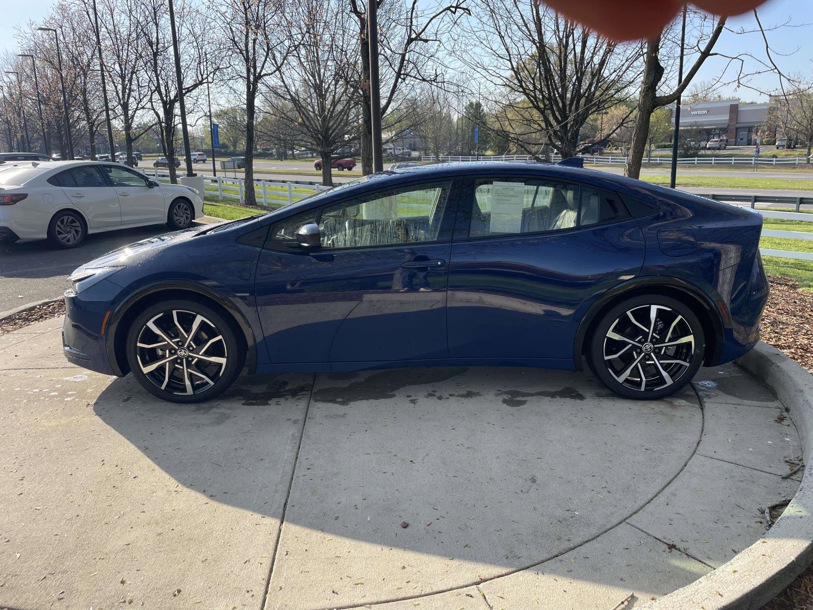 2024 Toyota Prius Prime XSE photo 5