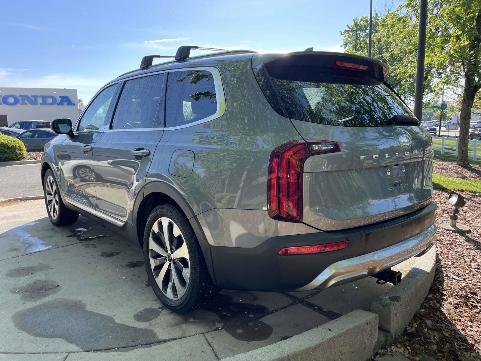 2020 Kia Telluride S photo 3