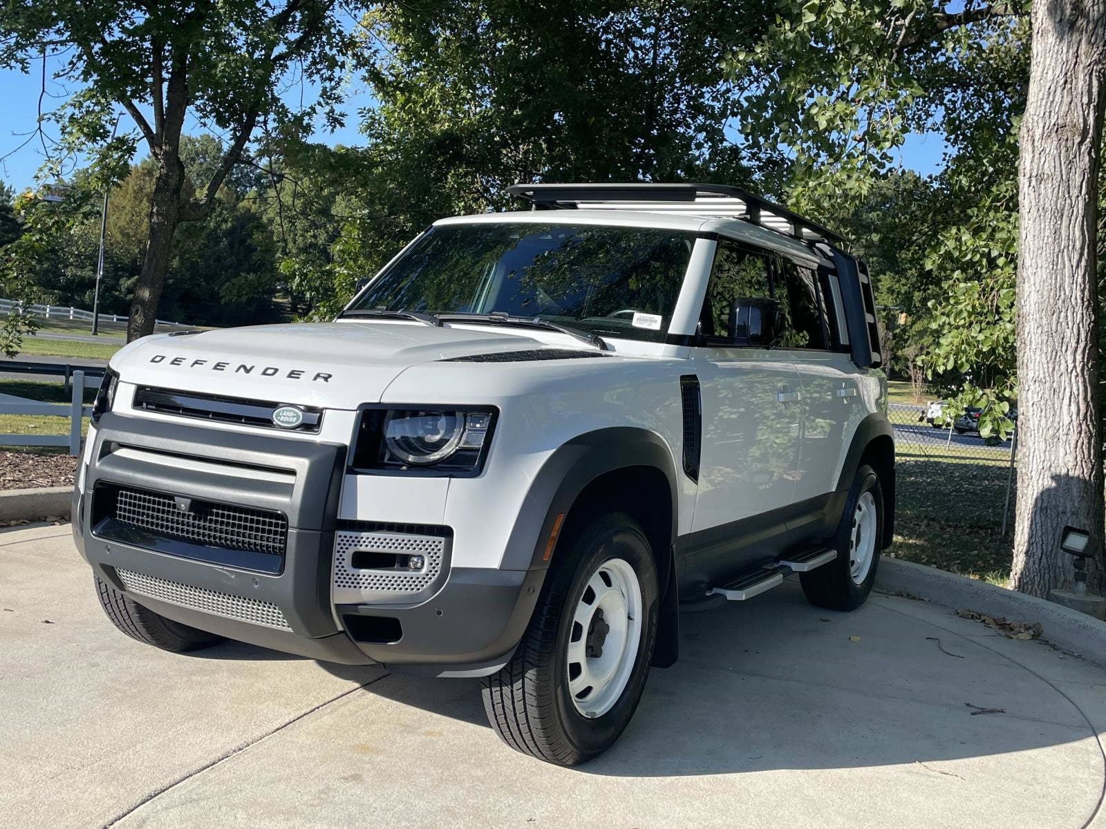 2023 Land Rover Defender S