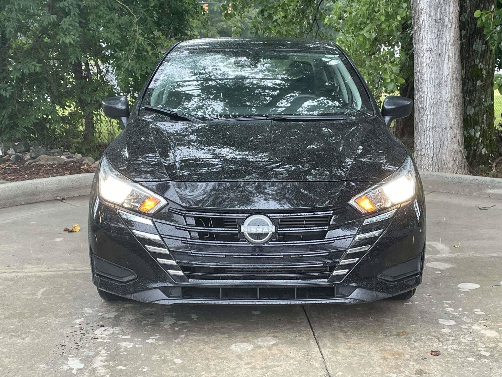 Nissan Versa S