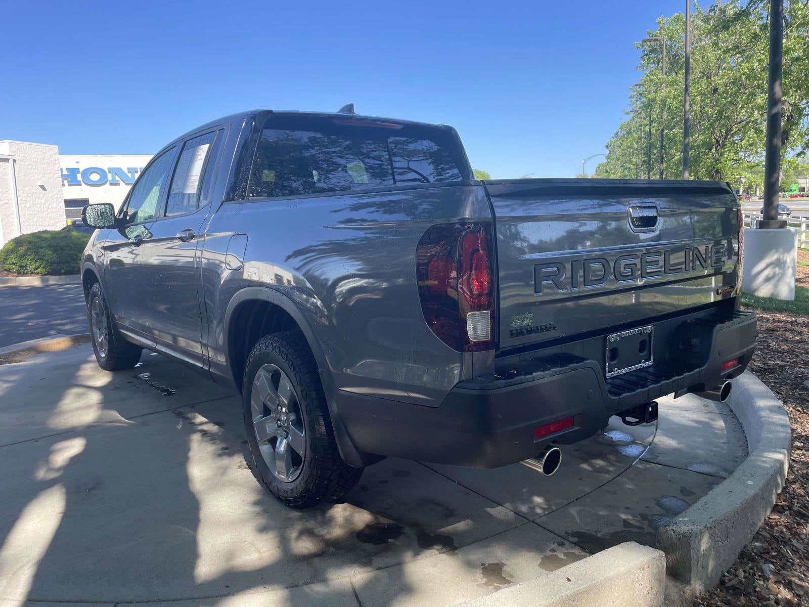 2025 Honda Ridgeline TrailSport photo 3