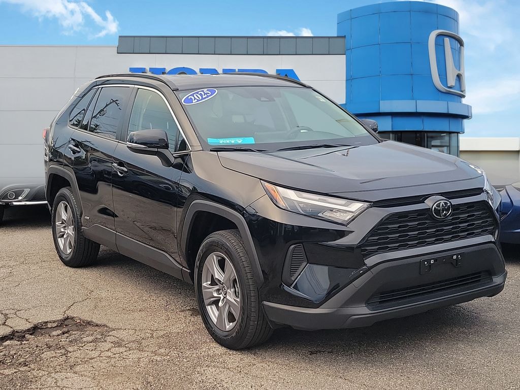 Used 2025 Toyota RAV4 Hybrid XLE SUV