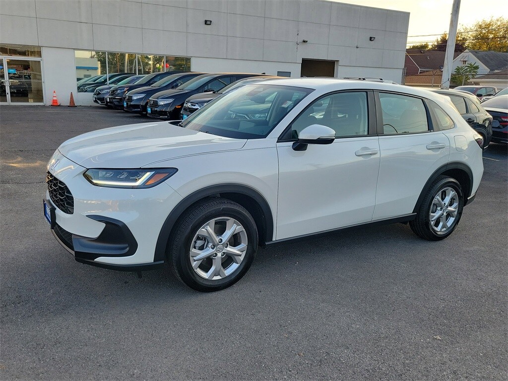 Used 2025 Honda HR-V LX SUV