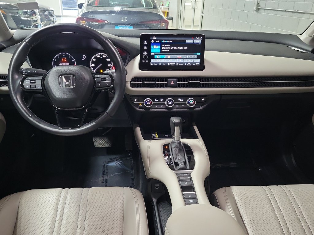 2025 Honda HR-V EX-L - Photo 11