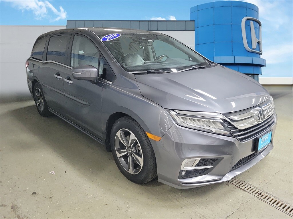 Used 2019 Honda Odyssey Touring Minivan/Van