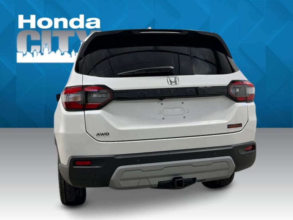 New 2025 Honda Pilot TrailSport SUV