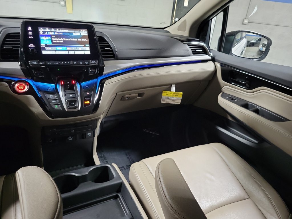 2024 Honda Odyssey Touring - Photo 15