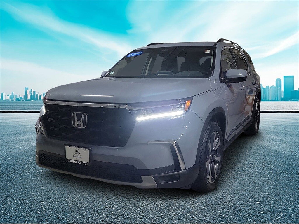 Used 2024 Honda Pilot Elite SUV