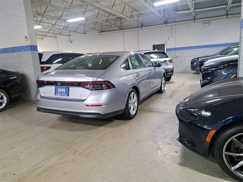 Used 2025 Honda Accord LX Sedan