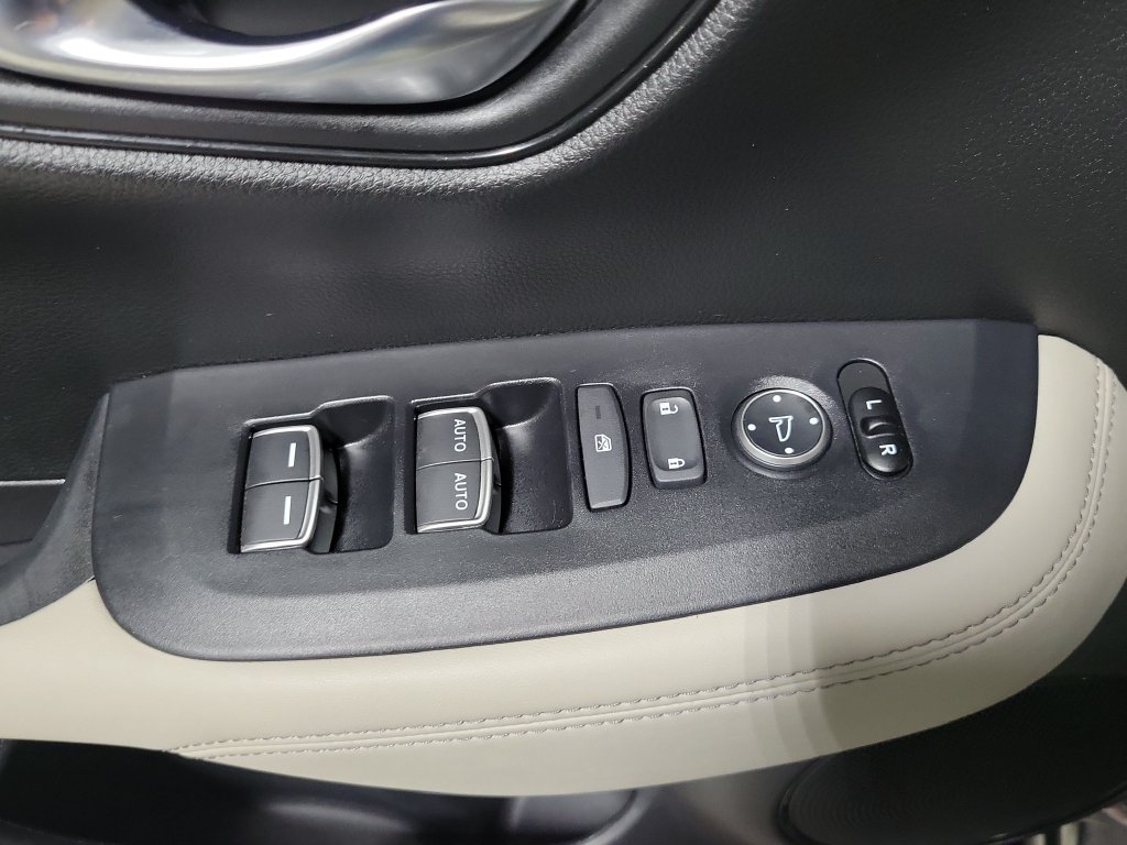 2025 Honda HR-V EX-L - Photo 19