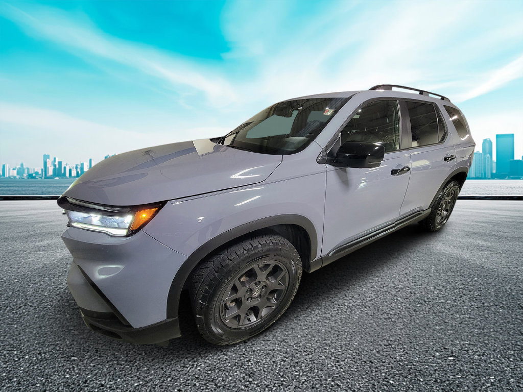 Used 2025 Honda Pilot TrailSport SUV