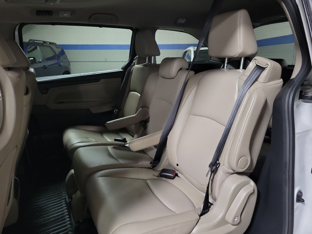 2024 Honda Odyssey Touring - Photo 18