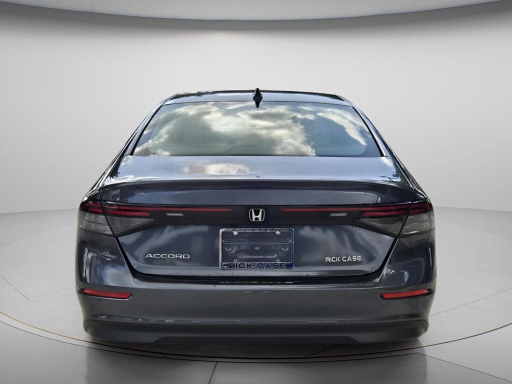 2025 Honda Accord LX - Photo 6