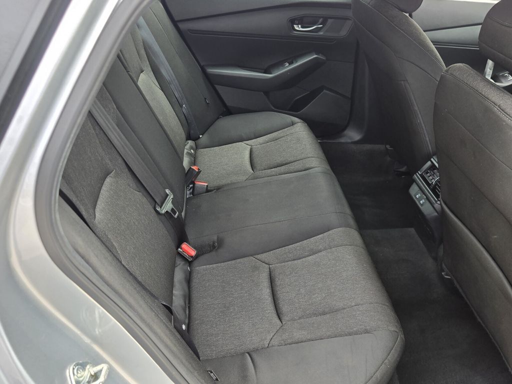 2025 Honda Accord LX - Photo 15