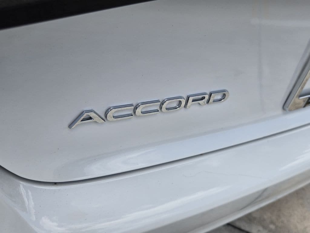 2025 Honda Accord LX - Photo 14