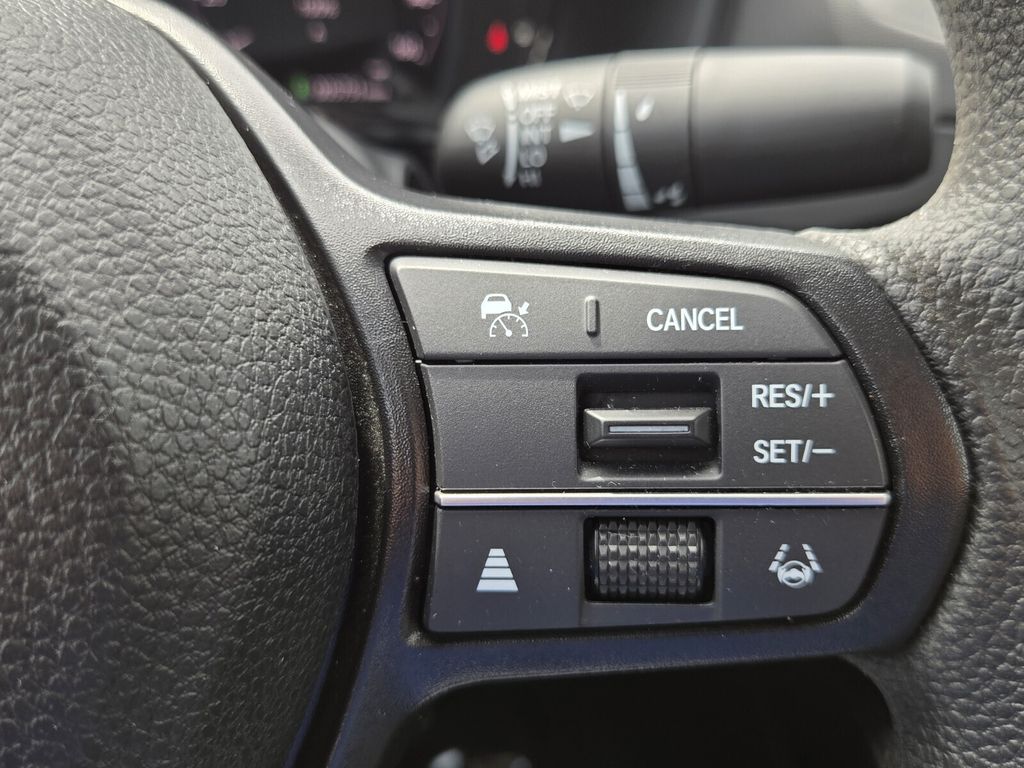2025 Honda Accord SE - Photo 25