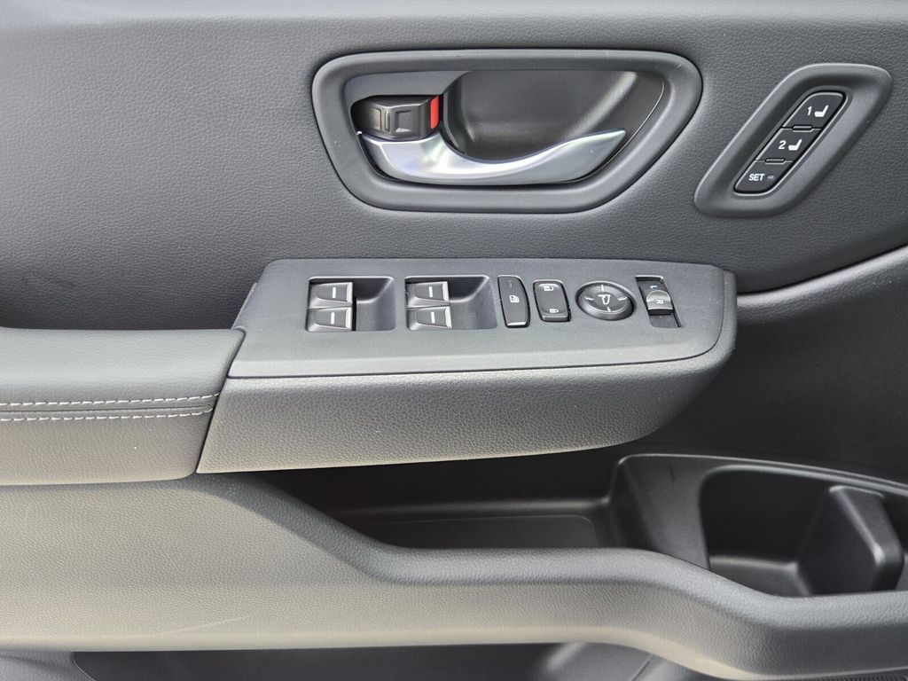 2025 Honda Pilot Touring+ - Photo 27