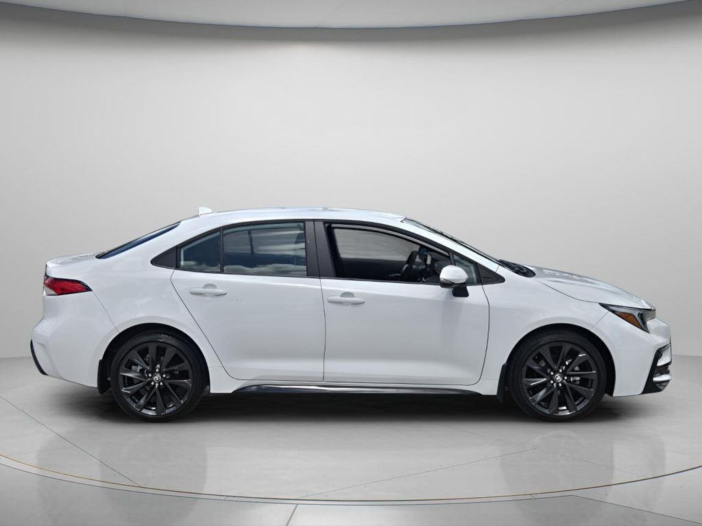Used 2025 Toyota Corolla SE Sedan
