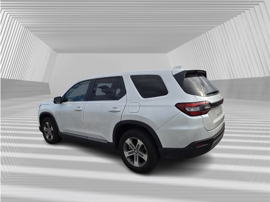 Used 2023 Honda Pilot EX-L 7 Passenger SUV