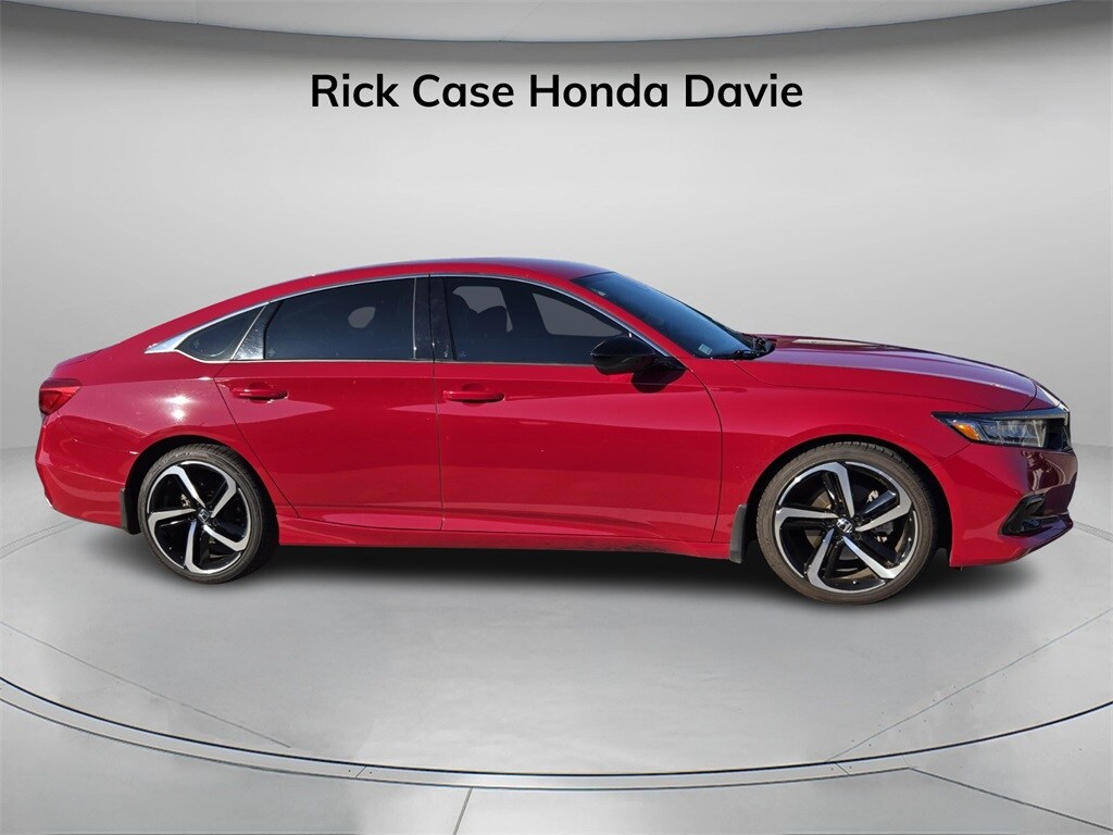 2021 Honda Accord Sport photo 2