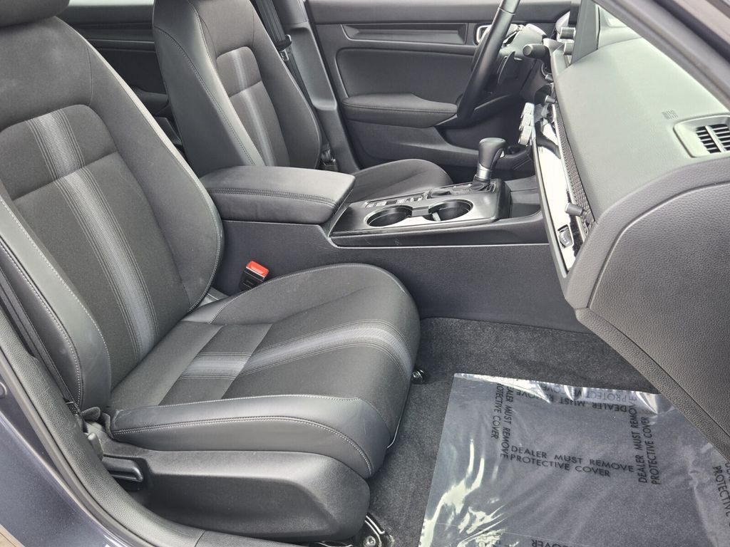 2025 Honda Civic Sport - Photo 16