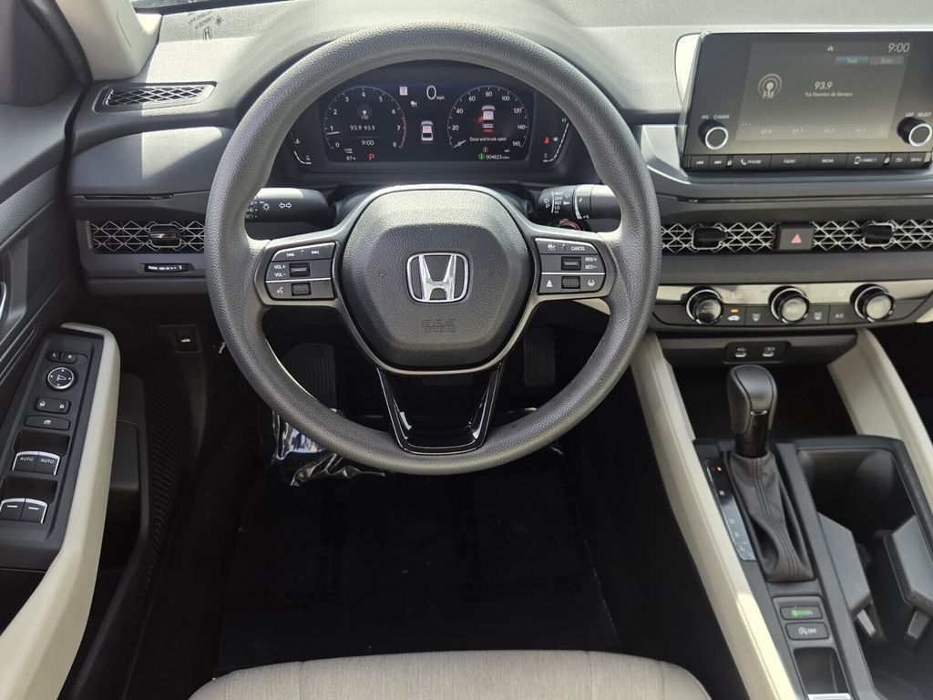 2025 Honda Accord LX - Photo 11