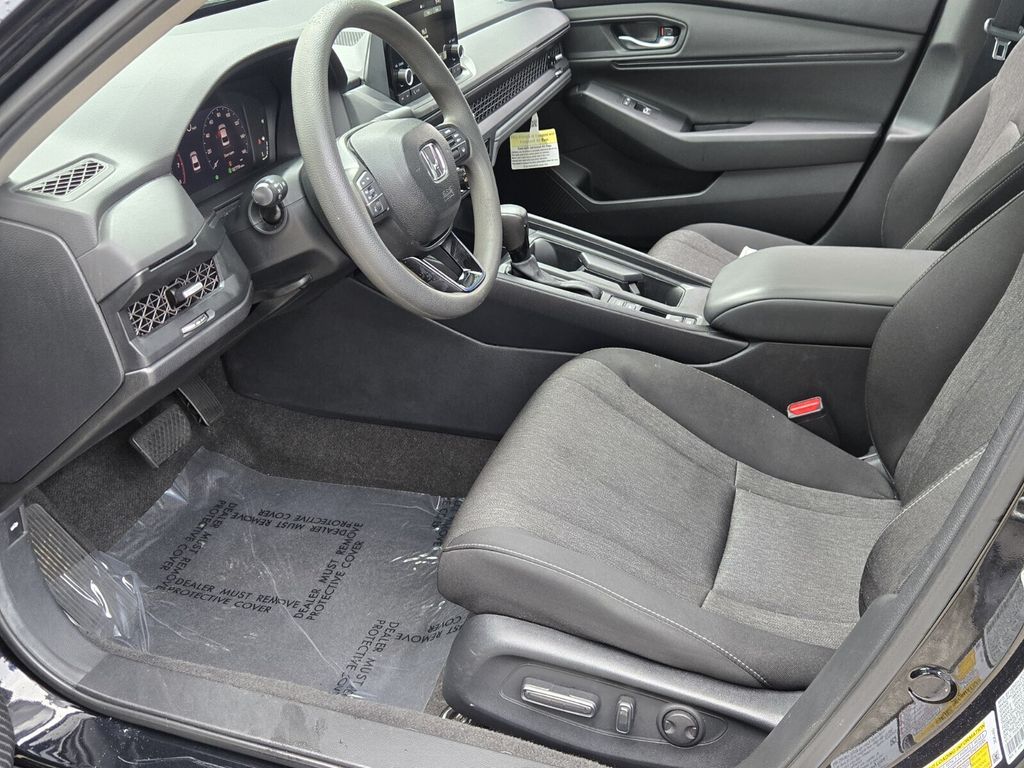 2024 Honda Accord EX - Photo 8