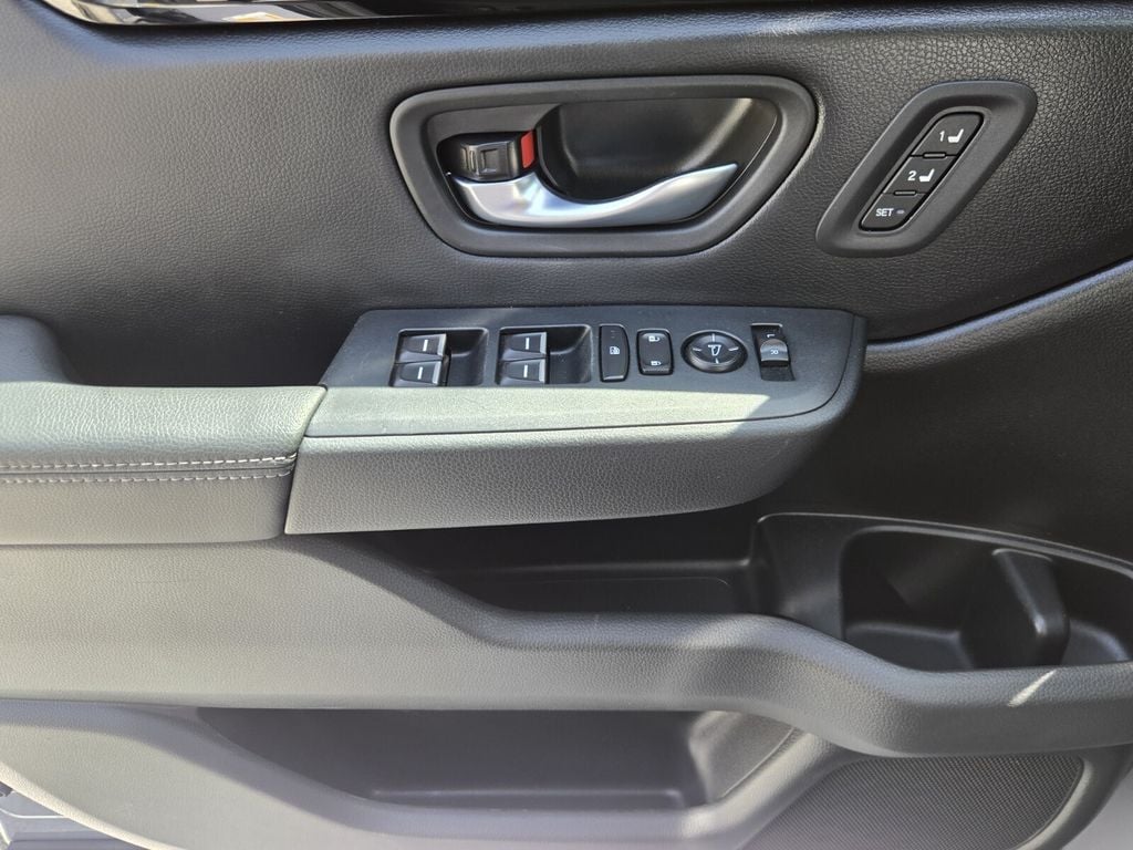 2025 Honda Pilot Touring - Photo 24