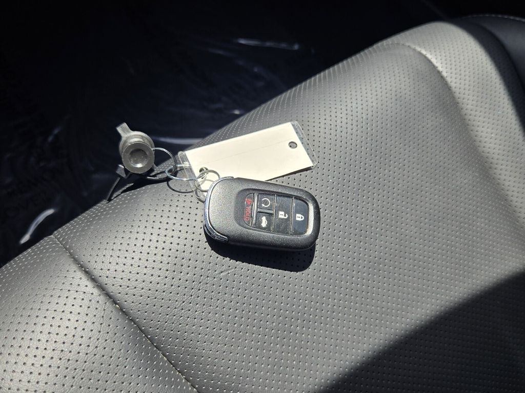 2025 Honda Accord Hybrid Sport-L - Photo 19