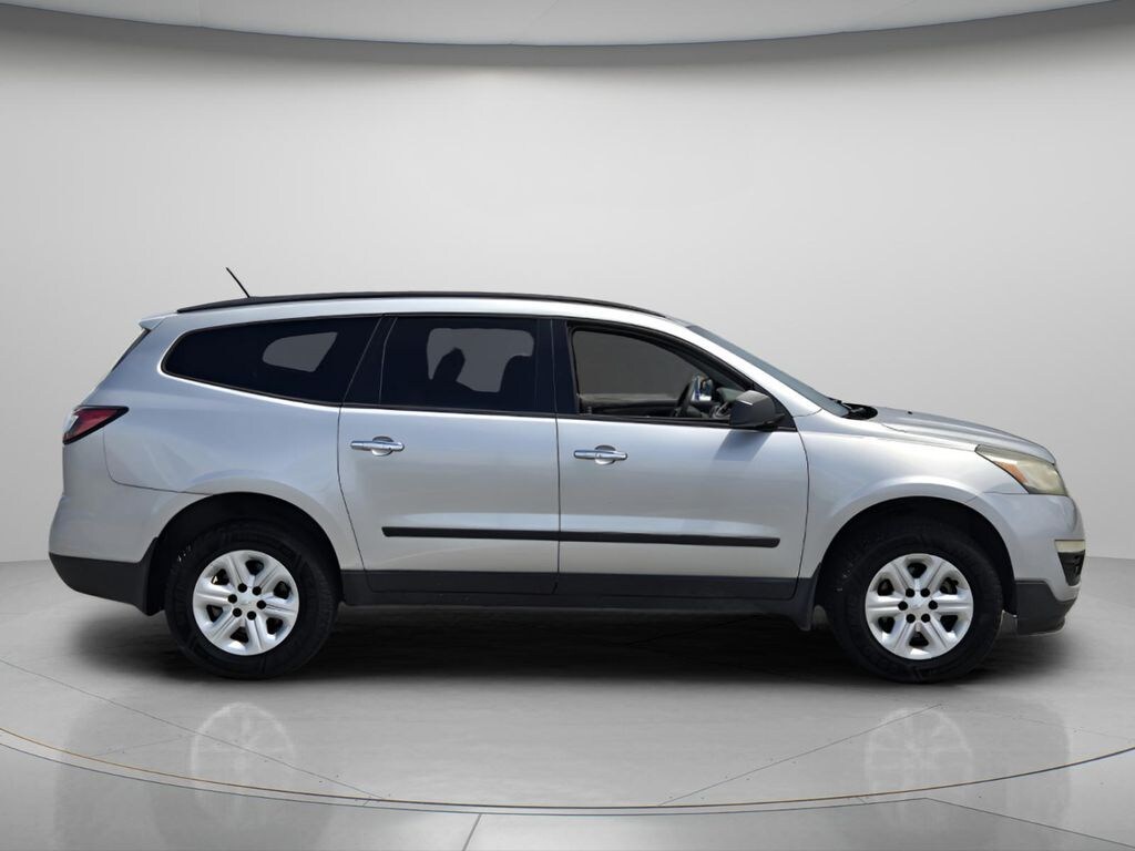 Used 2014 Chevrolet Traverse LS SUV