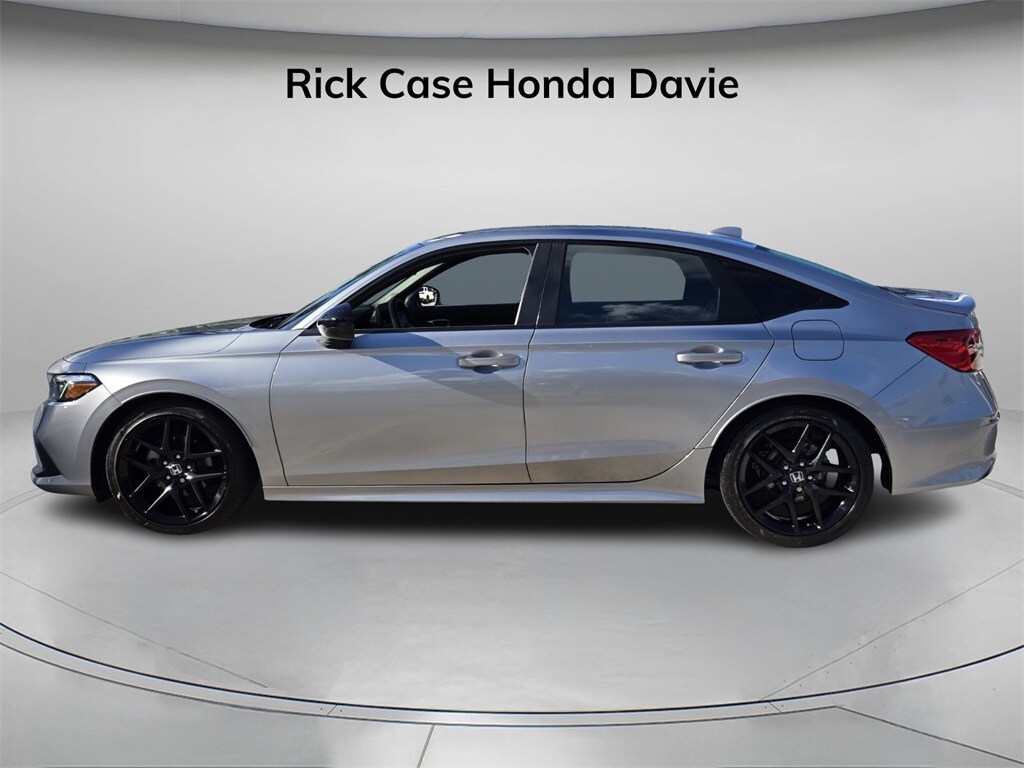 2024 Honda Civic Sport photo 3