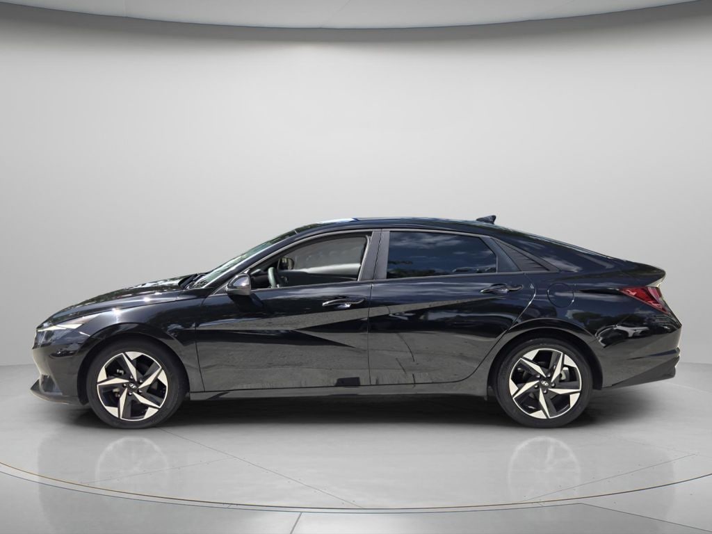 Used 2023 Hyundai Elantra SEL Sedan