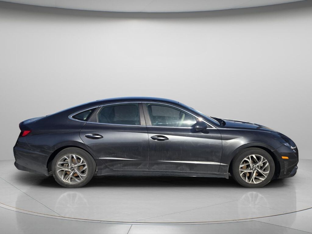 Used 2022 Hyundai Sonata SEL Sedan
