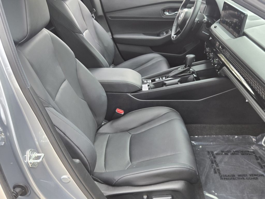 2025 Honda Accord Hybrid Sport-L - Photo 17