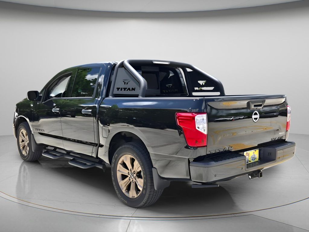 2024 Nissan Titan SV - Photo 8