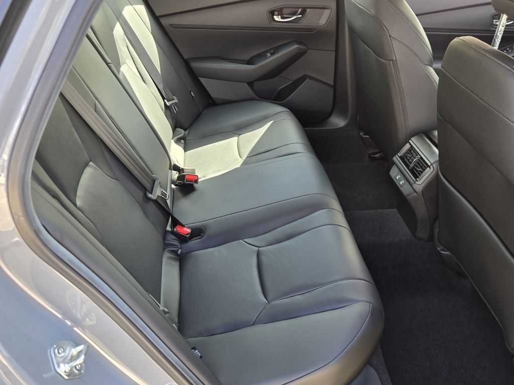 2025 Honda Accord Hybrid EX-L - Photo 16