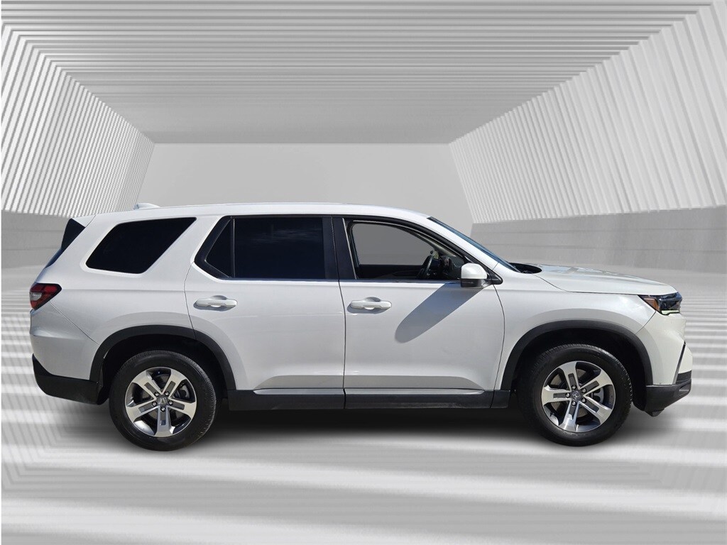 Used 2025 Honda Pilot EX-L SUV
