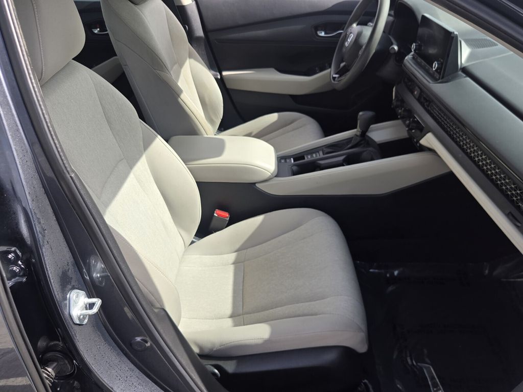 2024 Honda Accord LX - Photo 16
