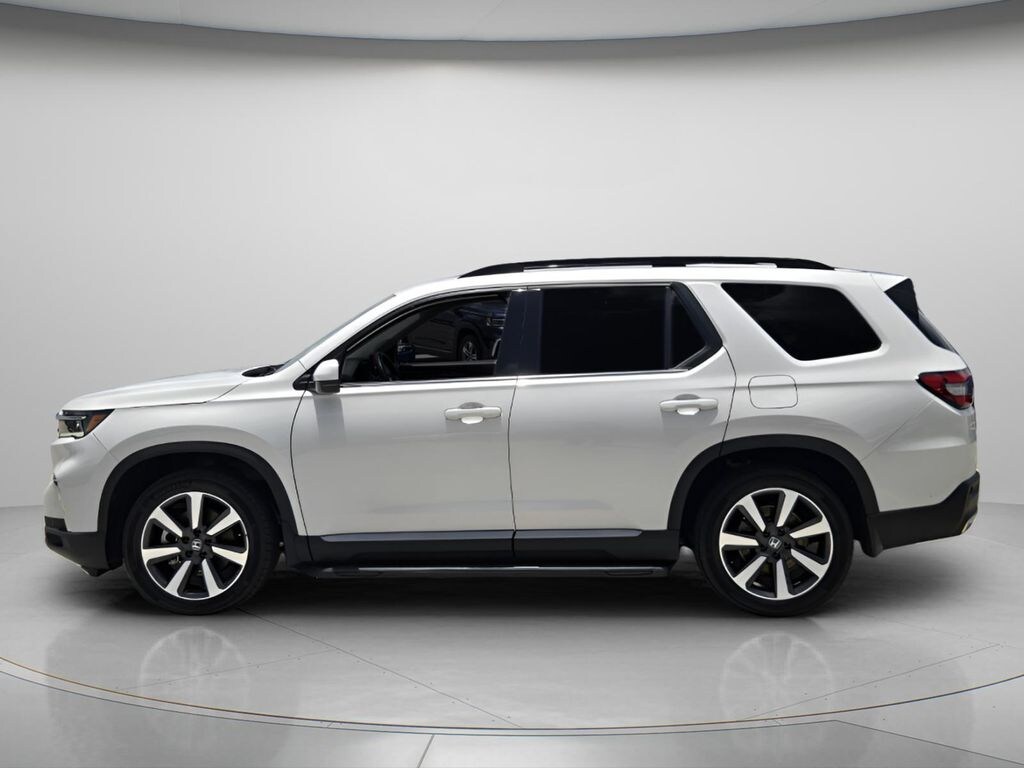 Certified 2025 Honda Pilot Touring SUV