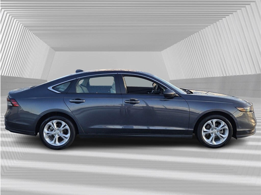 2024 Honda Accord LX photo 2
