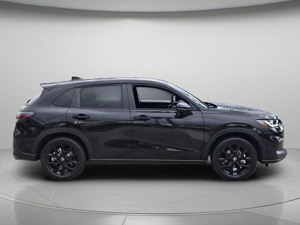 2025 Honda HR-V Sport - Photo 3